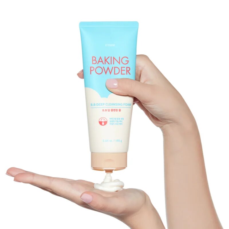 ETUDE Baking Powder globinsko čistilna kremasta pena s piling učinkom 160 g