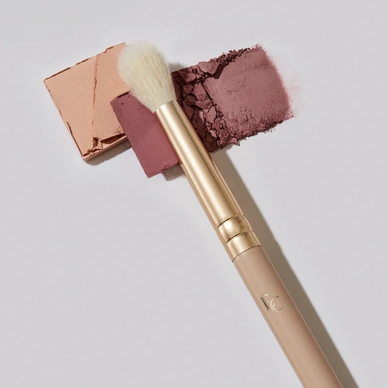Eveline Cosmetics Accessories Čopič za zabrisovanje E03 1 kos