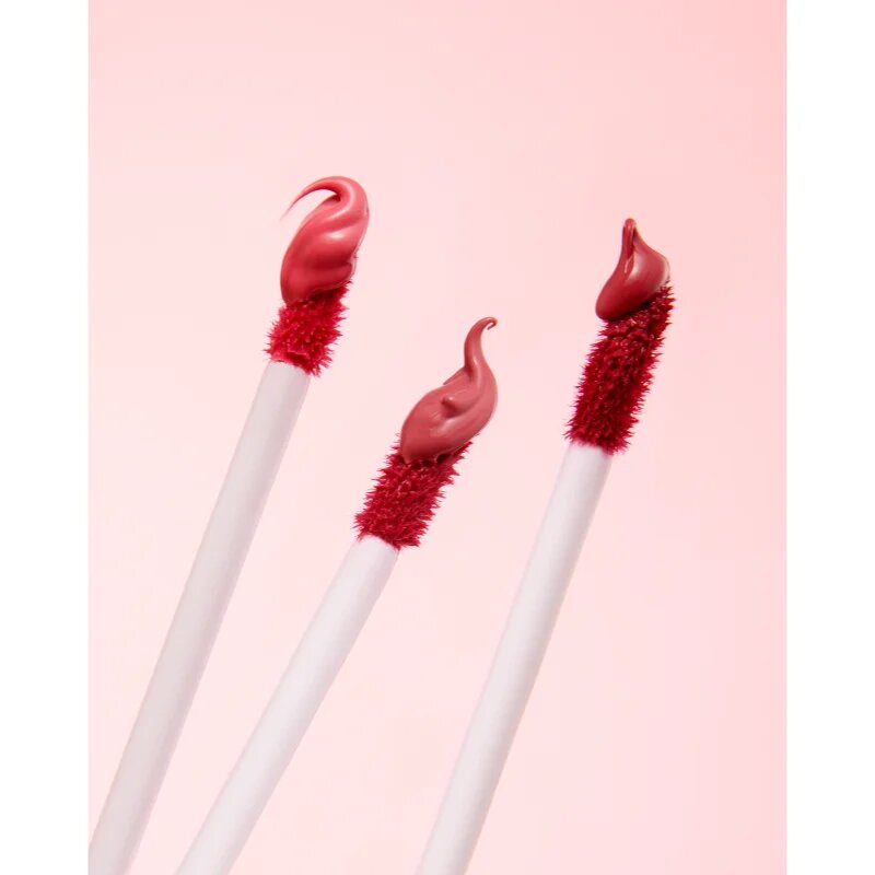 Eveline Cosmetics Wonder Match dolgoobstojna tekoča mat šminka s hialuronsko kislino odtenek 09 Dream Nude 6.8 ml