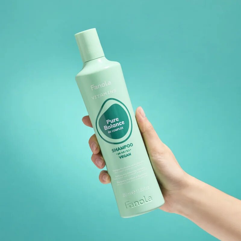 Fanola Vitamins Pure Balance Shampoo čistilni šampon proti mastnemu prhljaju 350 ml