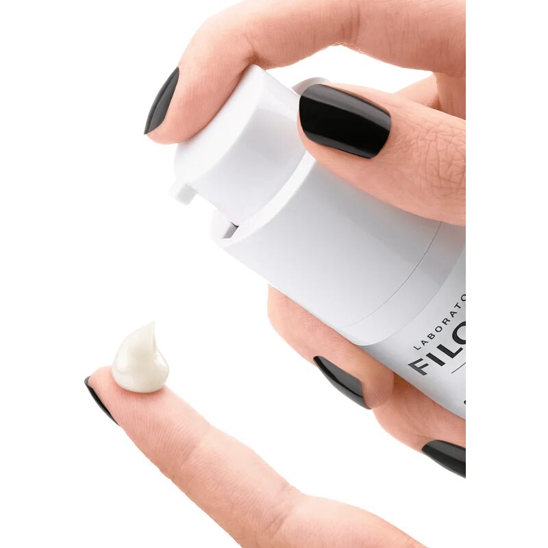 FILORGA OPTIM-EYES nega za predel okoli oči proti gubam zabuhlosti in temnim kolobarjem 15 ml