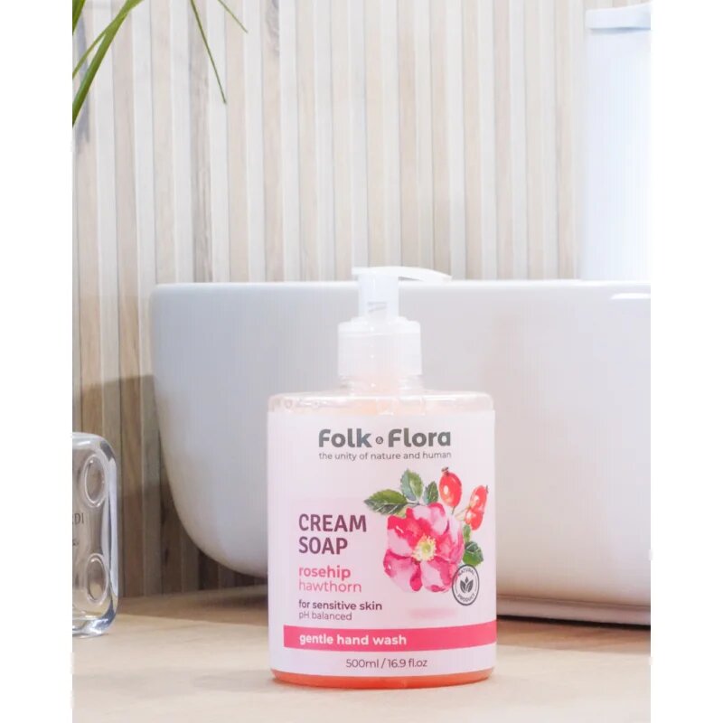 Folk & Flora Rosehip & Hawthorn kremasto tekoče milo za občutljivo kožo 500 ml