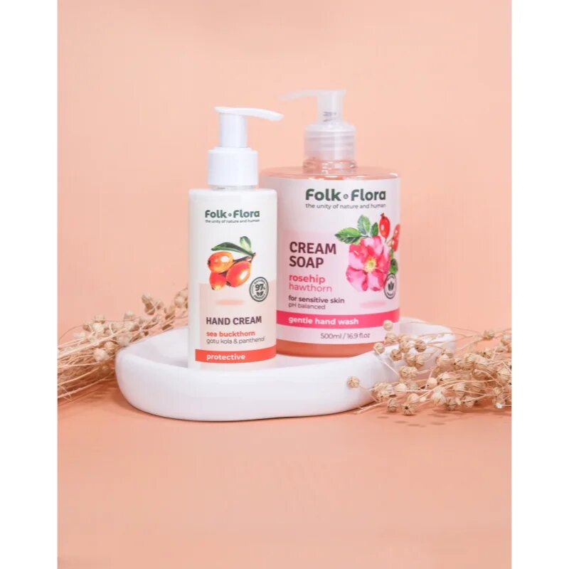 Folk & Flora Rosehip & Hawthorn kremasto tekoče milo za občutljivo kožo 500 ml