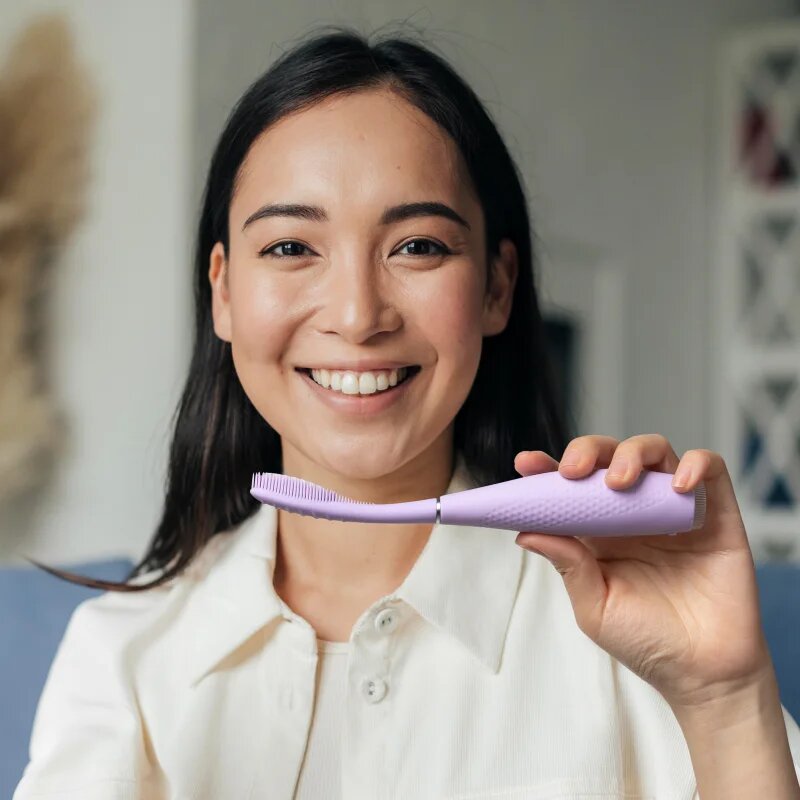 FOREO ISSA™ 4 Plus električna zobna ščetka Lavender 1 kos