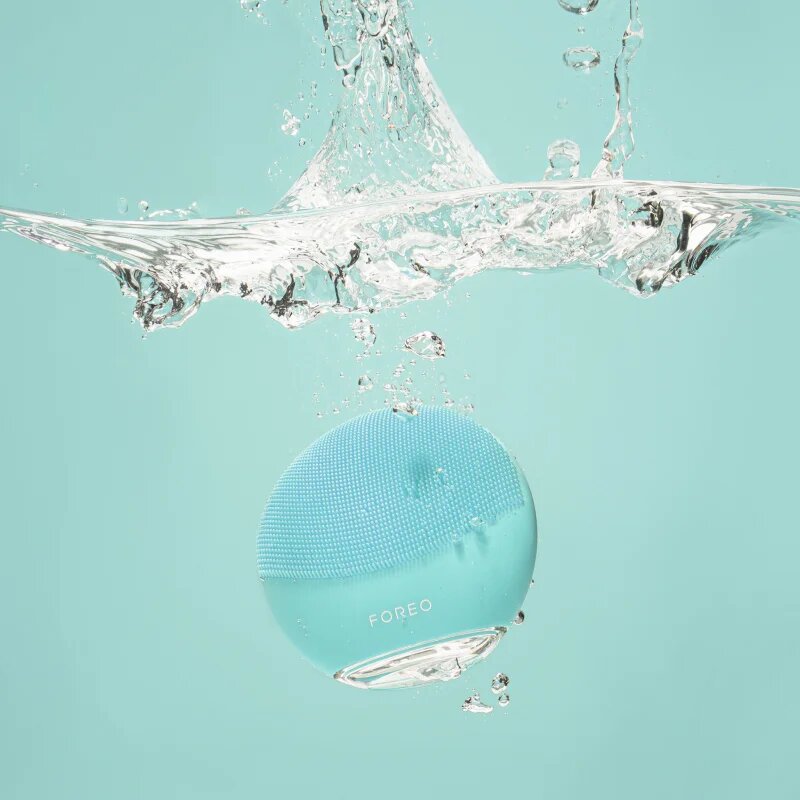FOREO LUNA™4 Mini čistilna naprava za obraz Arctic Blue