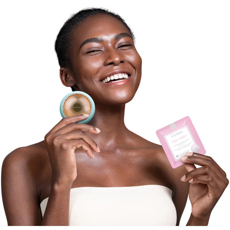 FOREO UFO™ Glow Addict posvetlitvena maska za obraz 6 kos