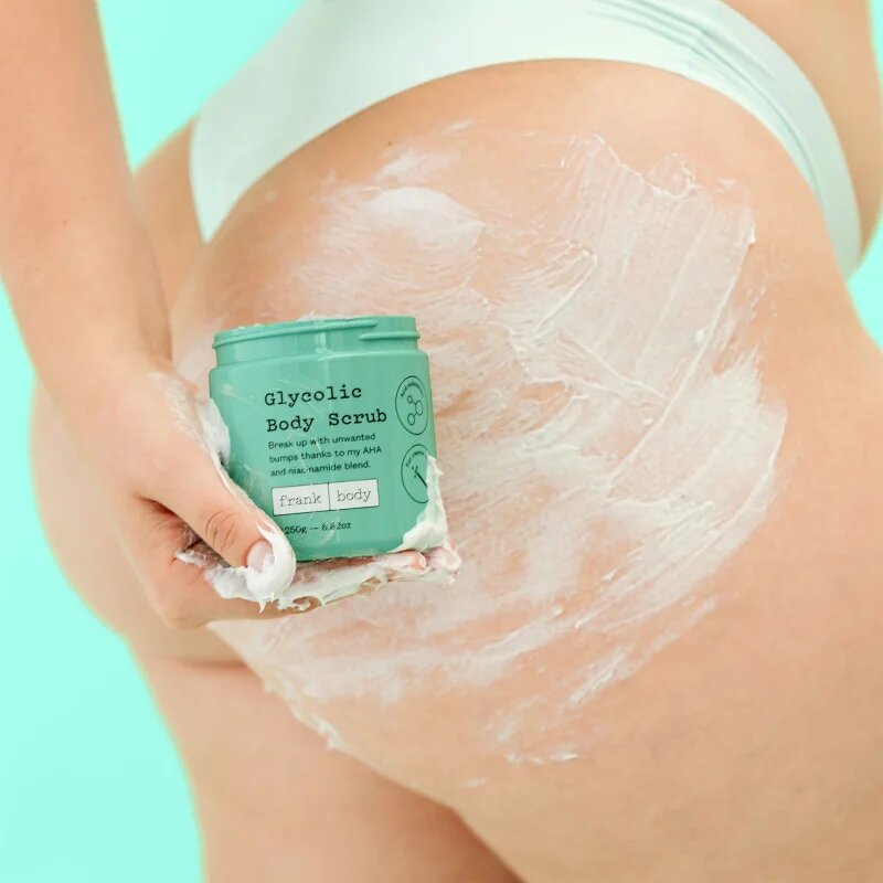 Frank Body Glycolic piling za telo z glikolno kislino 250 g