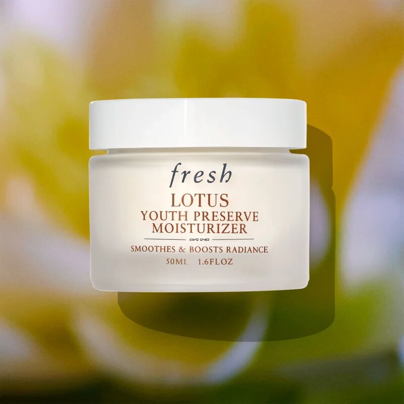 fresh Lotus Youth Preserve Moisturizer posvetlitvena vlažilna krema proti staranju 15 ml
