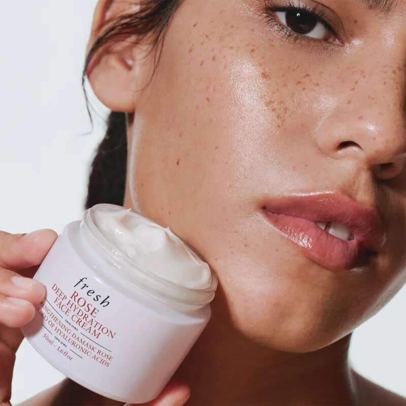 fresh Rose Deep Hydration Face Cream vlažilna krema za obraz s hialuronsko kislino 100 ml