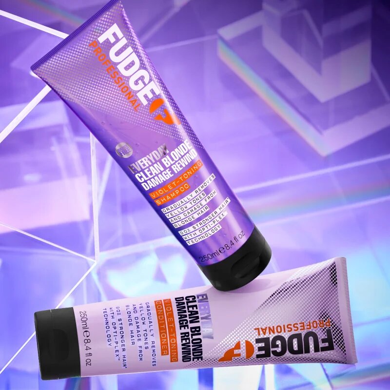Fudge Everyday Clean Blonde Damage Rewind Shampoo nežni šampon za vsakodnevno uporabo za blond lase in lase s prameni 250 ml
