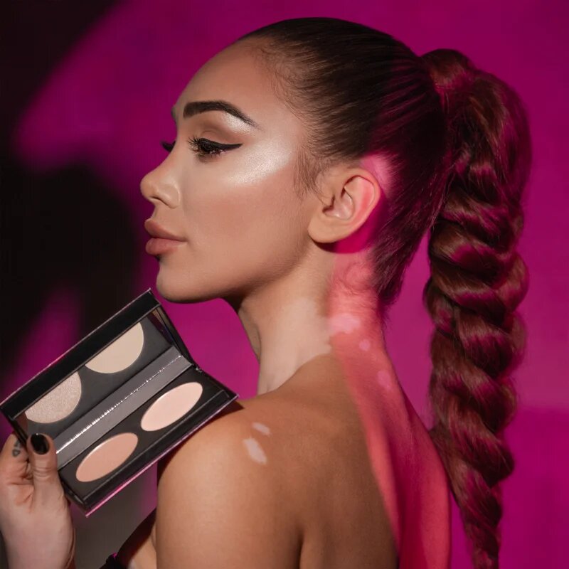 Gabriella Salvete Party Calling by Veronica Biasiol matirajoči puder z osvetljevalcem Highlight 84 g