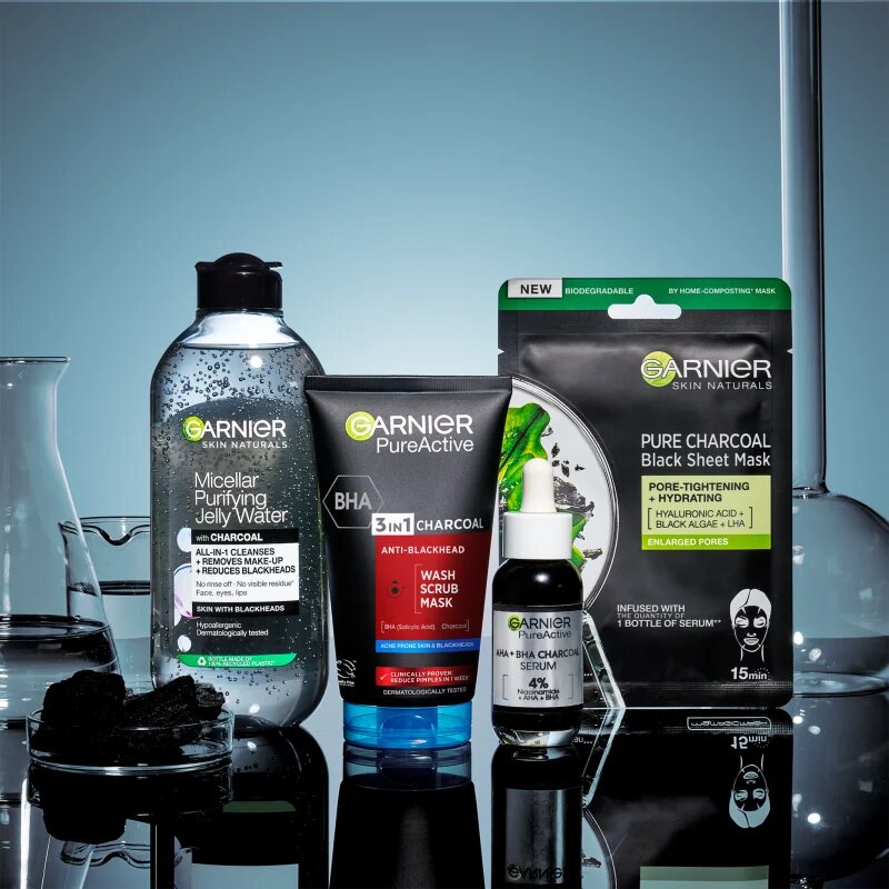 Garnier Pure Active Charcoal čistilni gel 3 v 1 proti črnim pikicam 150 ml