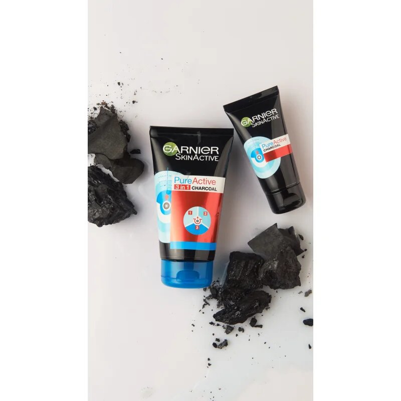 Garnier Pure Active Charcoal luščilna maska proti črnim pikicam z aktivnim ogljem 50 ml