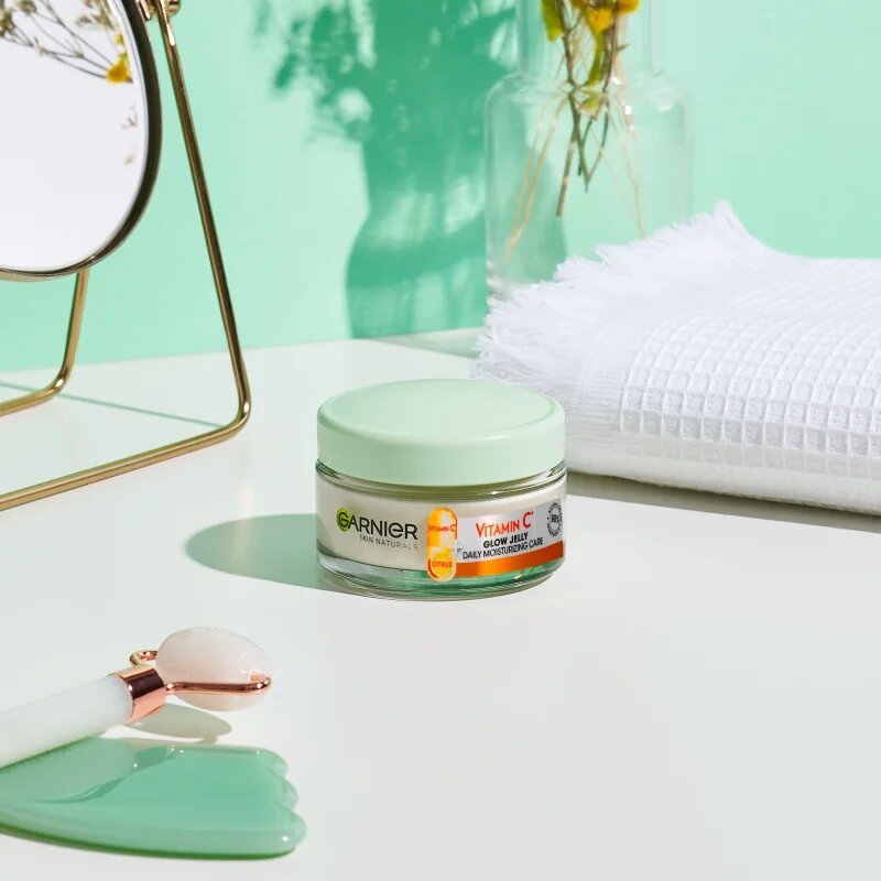Garnier Vitamin C vlažilni gel za osvetlitev kože 50 ml