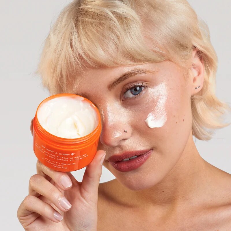 Glow Hub The Super C Slayer vlažilna krema za obraz z vitaminom C 50 g
