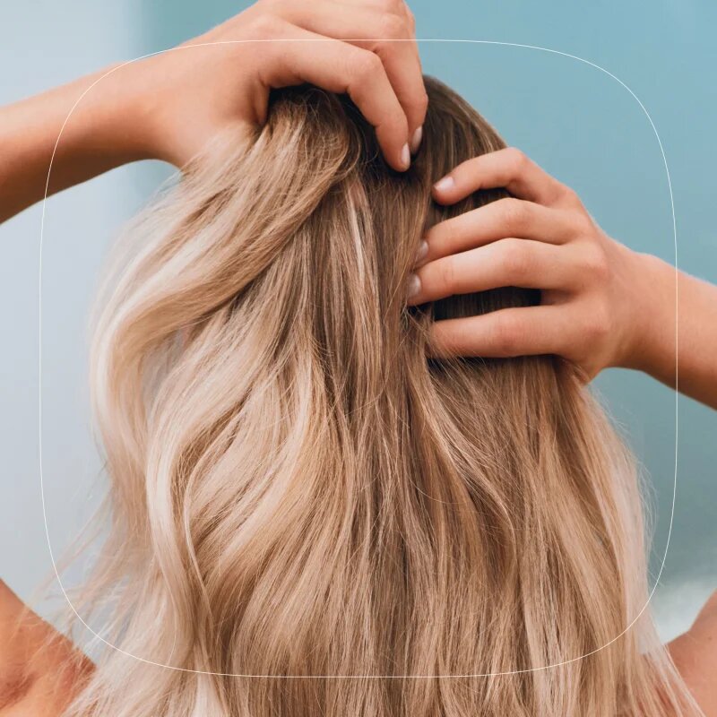 Goldwell Dualsenses Blondes & Highlights 60Sec Treatment intenzivna regenerativna nega za blond lase in lase s prameni 200 ml