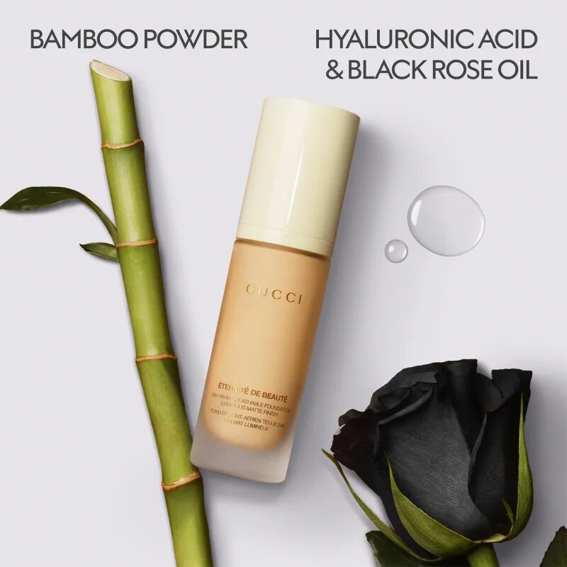 Gucci Beauty Eternité de Beauté matirajoči tekoči puder SPF 15 odtenek 220W 30 ml