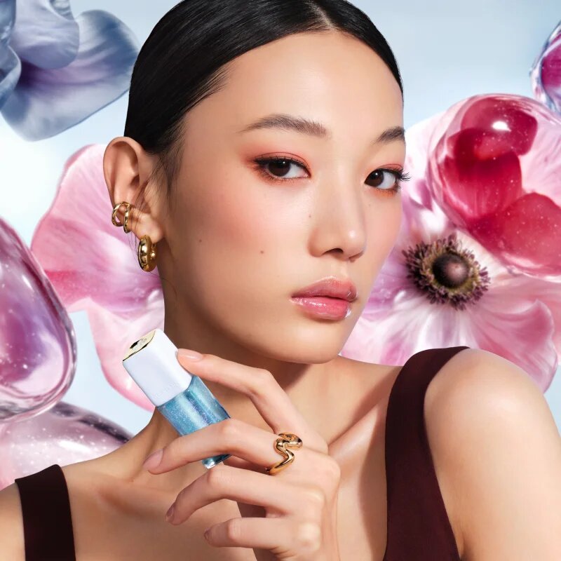 GUERLAIN KissKiss Bee Glow Plump sijaj za ustnice za večji volumen odtenek 100 Warm Glow 9.5 ml