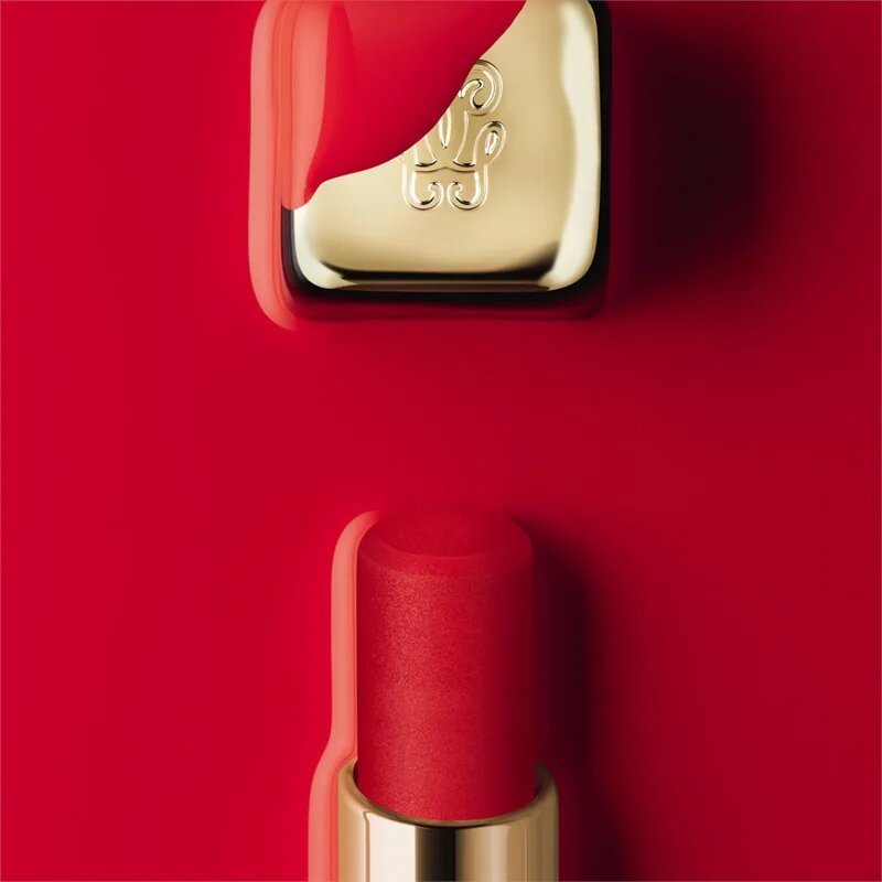 GUERLAIN KissKiss Tender Matte dolgoobstojna šminka z mat učinkom odtenek 770 Desire Red 2.8 g