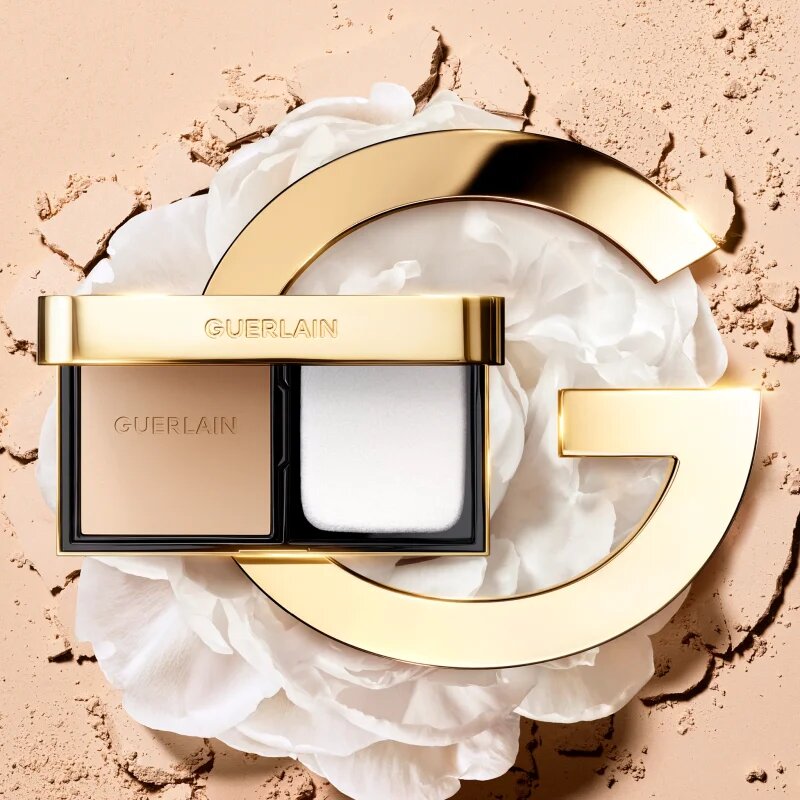 GUERLAIN Parure Gold Skin Control kompaktni matirajoči puder odtenek 2N Neutral 87 g