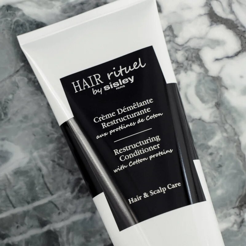 Hair Rituel by Sisley Restructuring Conditioner with Cotton proteins balzam za glajenje las za lomljive lase z beljakovinami 500 ml