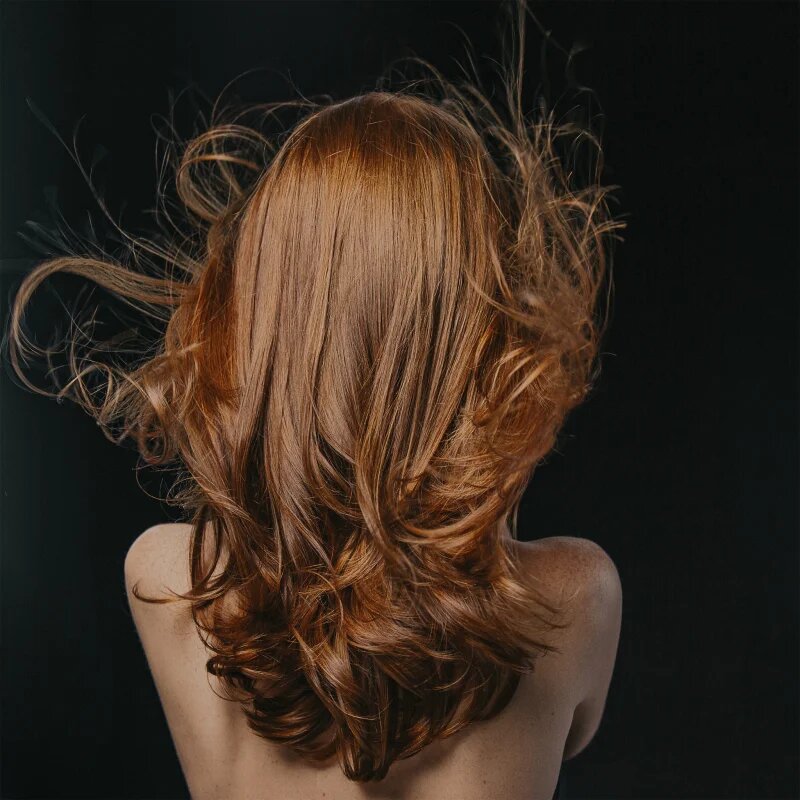 Hair Rituel by Sisley Revitalizing Volumizing Shampoo with Camellia oil šampon za volumen tankih las brez sulfatov 200 ml