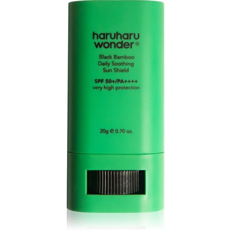 Haruharu Wonder Black Bamboo Daily Soothing Sun Shield krema za sončenje v paličici s pomirjajočim učinkom SPF 50+ 20 g