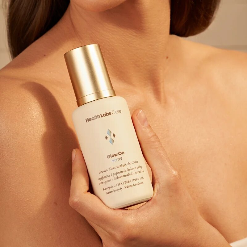 Health Labs Care Glow On Body Exfoliating Serum serum za telo z učinkom eksfoliacije 100 ml