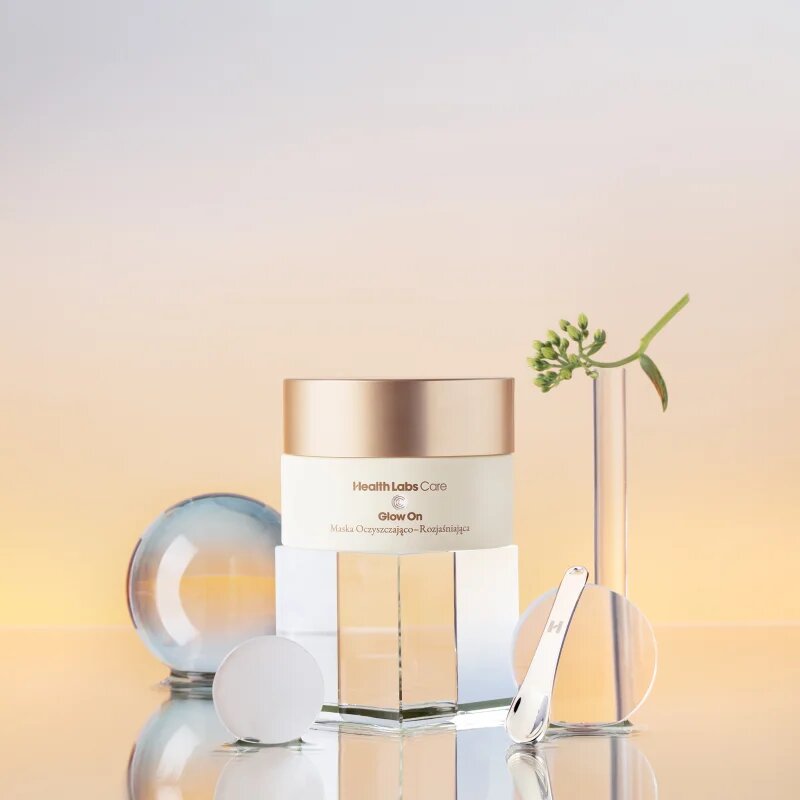 Health Labs Care Glow On Purifying and Brightening Mask čistilna in posvetlitvena maska za obraz 50 ml