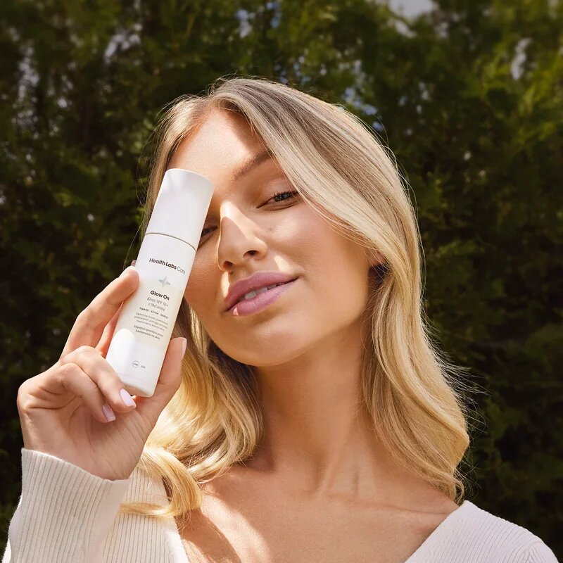 Health Labs Care Glow On SPF 50+ with Melanin dnevna krema SPF 50+ 50 ml