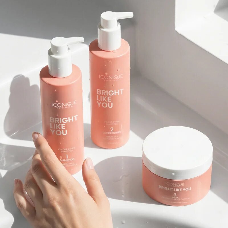 ICONIQUE Professional BRIGHT LIKE YOU Colour & Shine Protection Mask maska za obnovo in zaščito kože za barvane lase 200 ml
