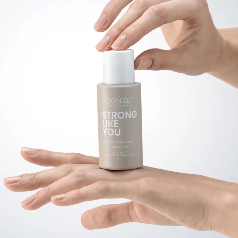 ICONIQUE Professional STRONG LIKE YOU Repair & Strengthening regeneracijski šampon za poškodovane lase 70 ml