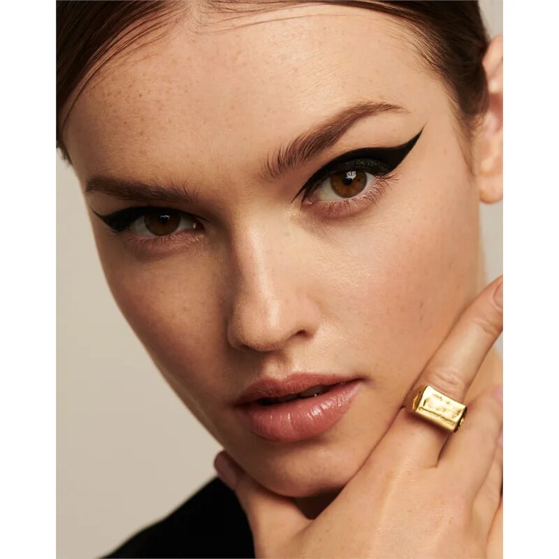 Inglot One Move natančno tekoče črtalo za oči 0.55 ml