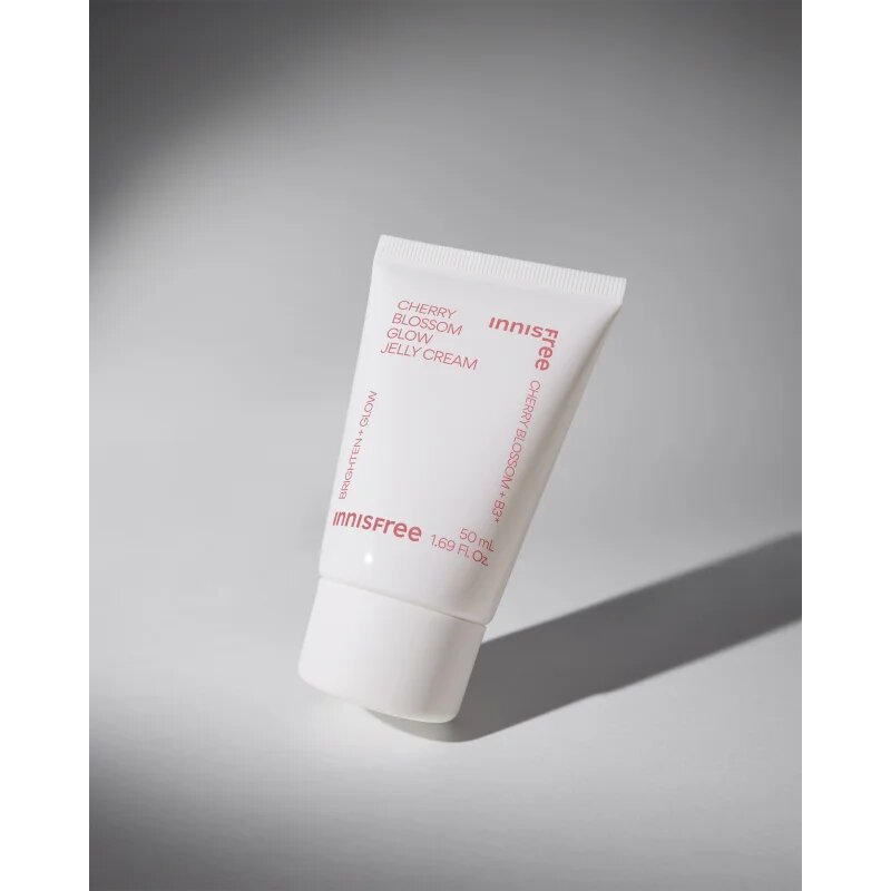 innisfree Cherry Blossom Glow Jelly Cream globinsko vlažilna krema za osvetlitev kože 50 ml