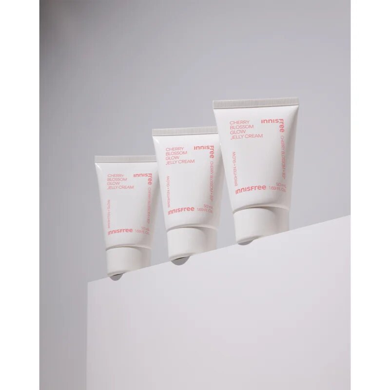 innisfree Cherry Blossom Glow Jelly Cream globinsko vlažilna krema za osvetlitev kože 50 ml