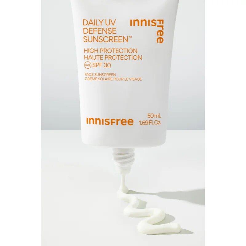 innisfree Daily UV Defense Sunscreen vlažilni zaščitni fluid SPF 30 50 ml