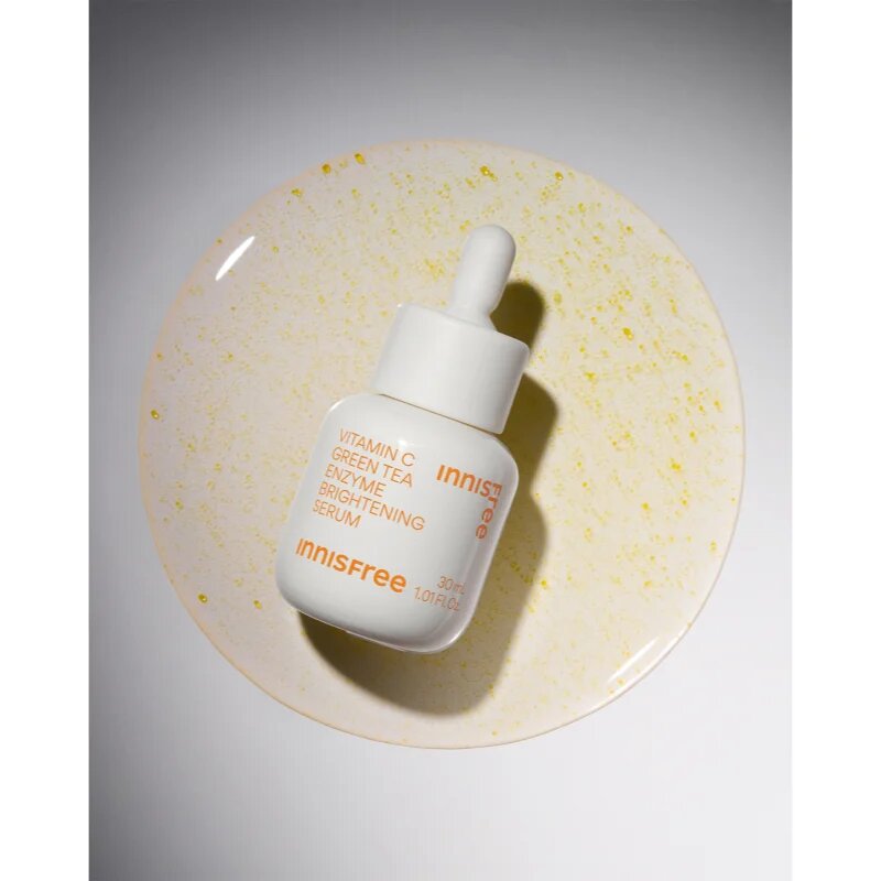 innisfree Green Tea Enzyme Vitamin C Brightening Serum posvetlitveni serum z vitaminom C za poenotenje tona kože 30 ml