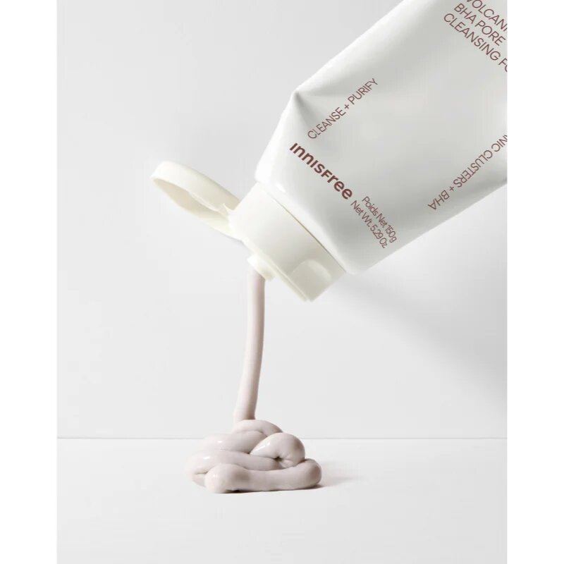 innisfree Volcanic BHA Pore Cleansing Foam nežna čistilna pena za glajenje kože in zmanjšanje por 150 ml