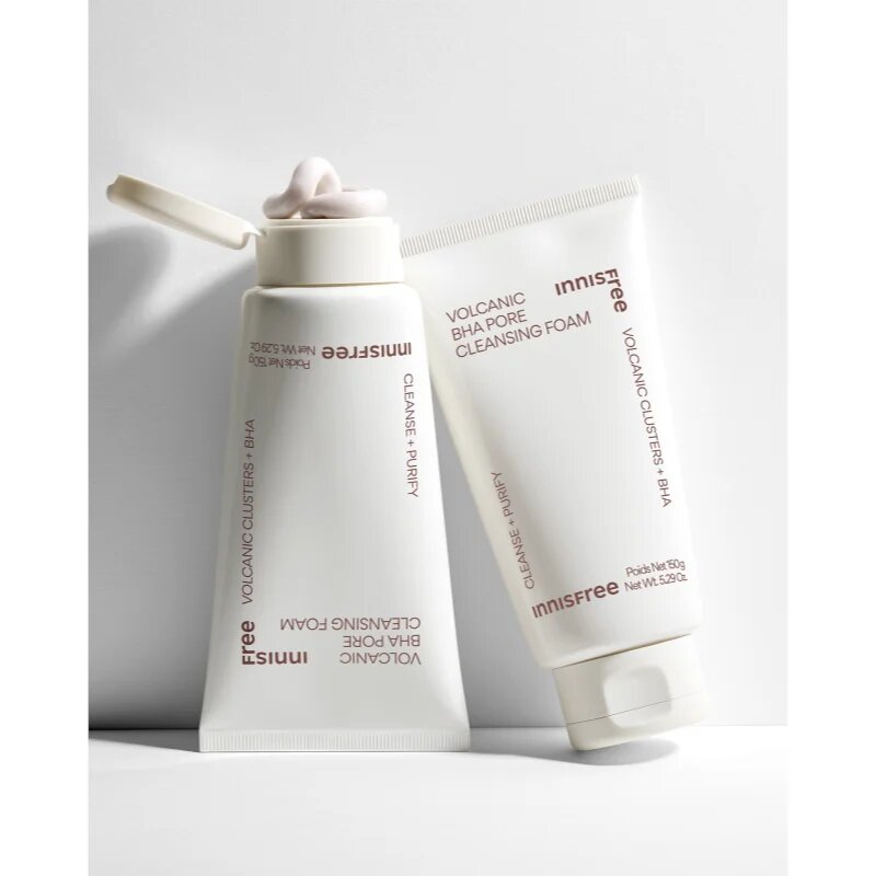 innisfree Volcanic BHA Pore Cleansing Foam nežna čistilna pena za glajenje kože in zmanjšanje por 150 ml