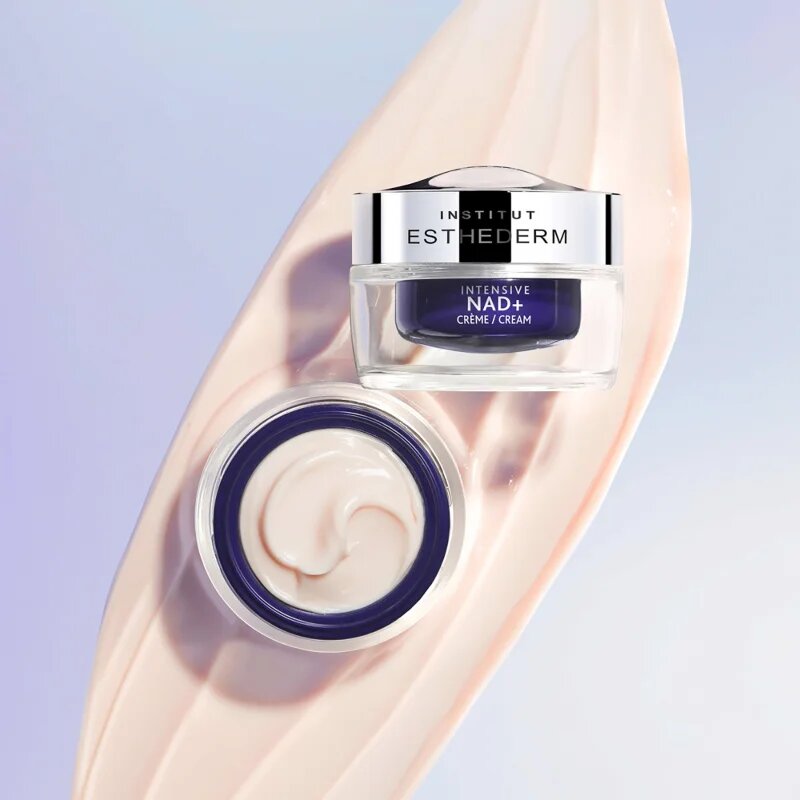 Institut Esthederm Intensive NAD+ krema za posvetljevanje za utrujeno kožo 50 ml