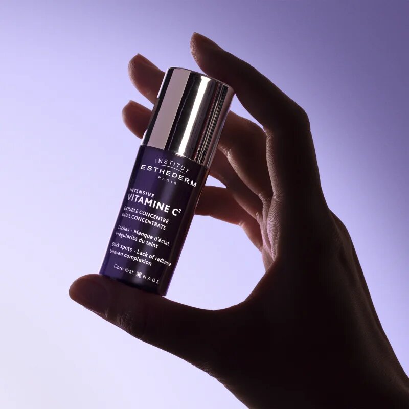 Institut Esthederm Intensive Vitamine C Serum serum za osvetljevanje z vitaminom C 10 ml