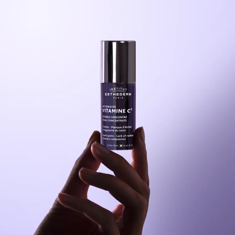 Institut Esthederm Intensive Vitamine C Serum serum za osvetljevanje z vitaminom C 10 ml