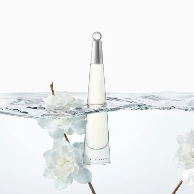 Issey Miyake L'Eau d'Issey parfumska voda za ženske 25 ml