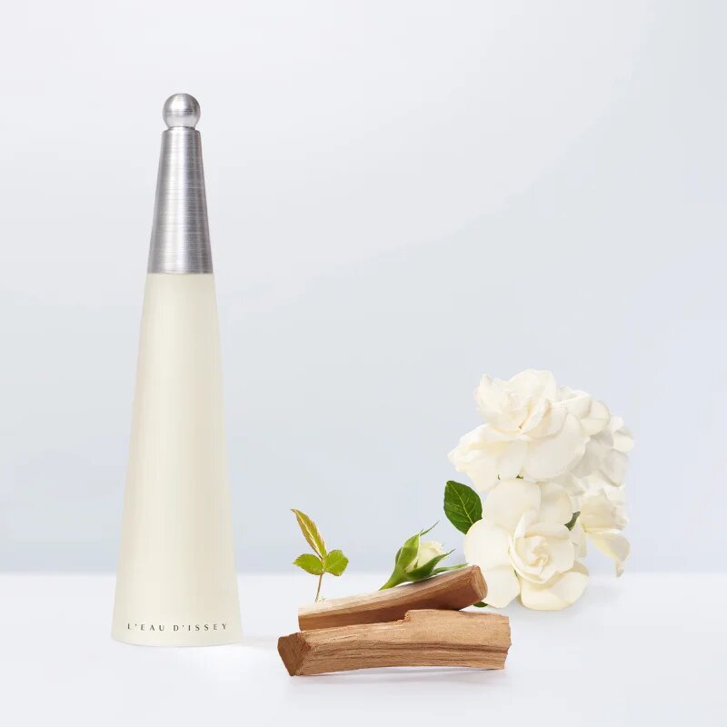 Issey Miyake L'Eau d'Issey toaletna voda za ženske 25 ml