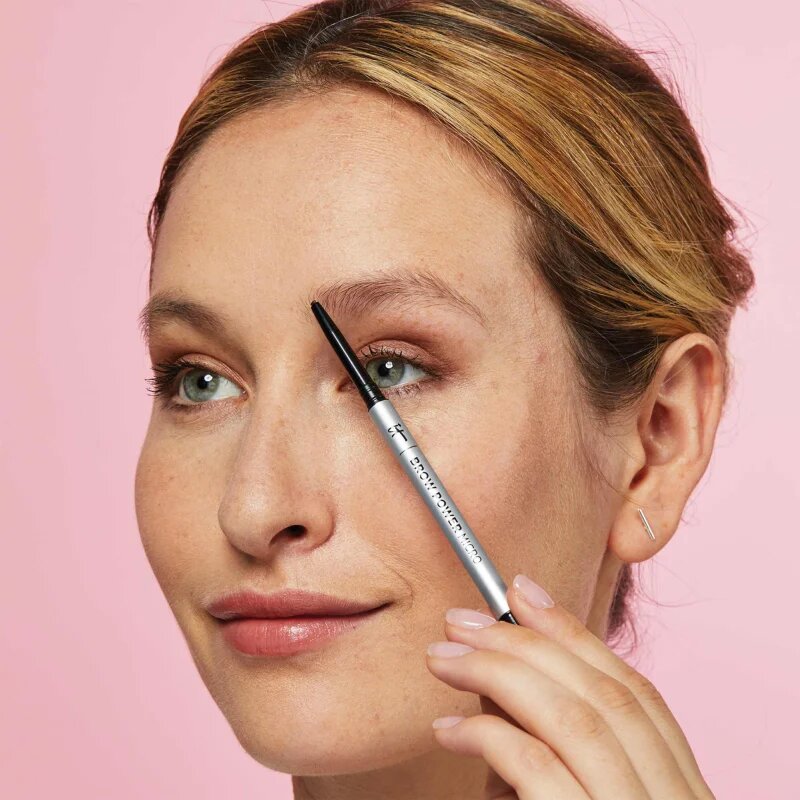 IT Cosmetics Brow Power Micro svinčnik za obrvi odtenek Universal Taupe 0.16 g