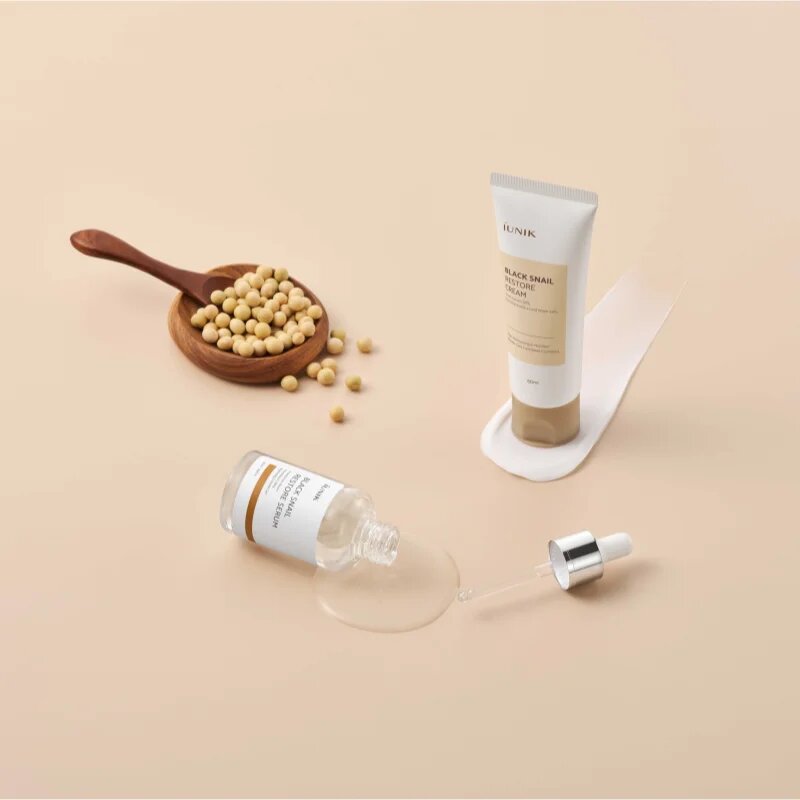 iUnik Black Snail regeneracijski serum proti gubam 50 ml