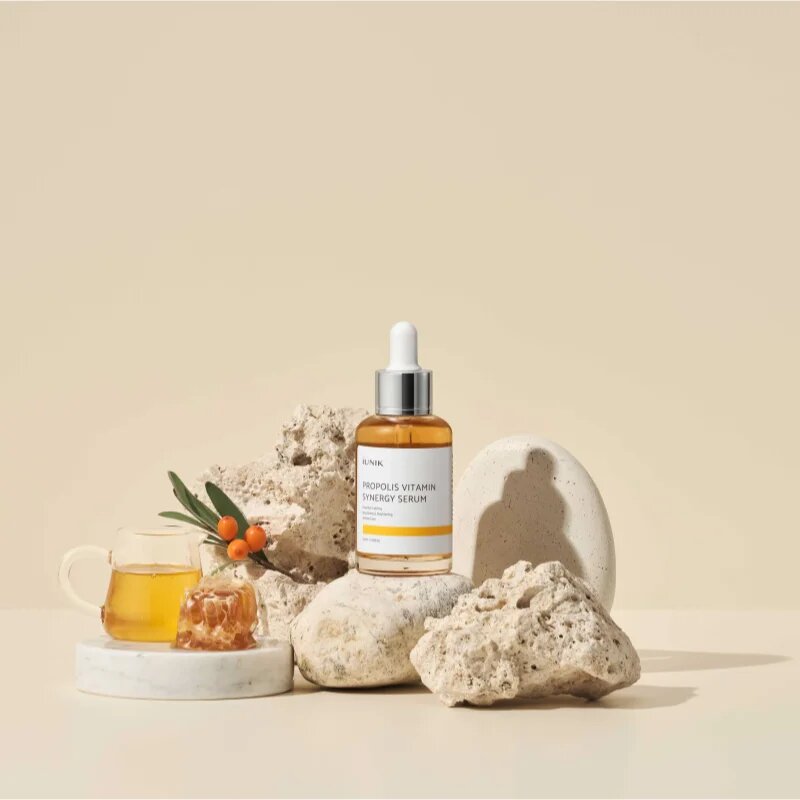 iUnik Propolis Vitamin regeneracijski in posvetlitveni serum 50 ml