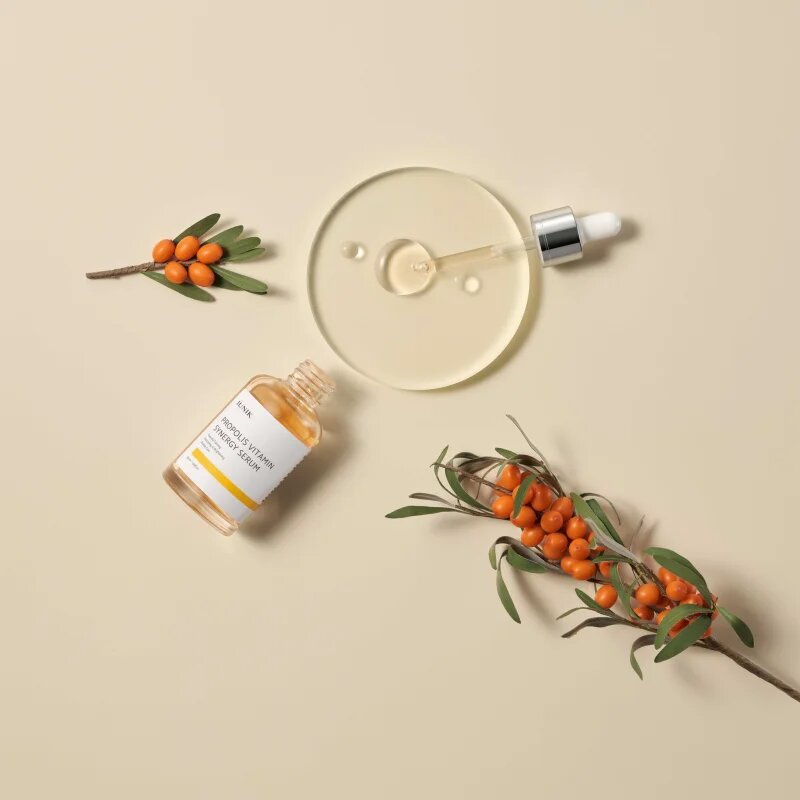 iUnik Propolis Vitamin regeneracijski in posvetlitveni serum 50 ml