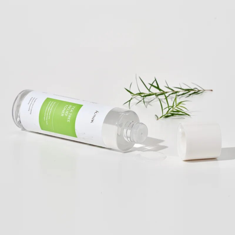 iUnik Tea Tree pomirjajoči tonik za občutljivo k aknam nagnjeno kožo 200 ml