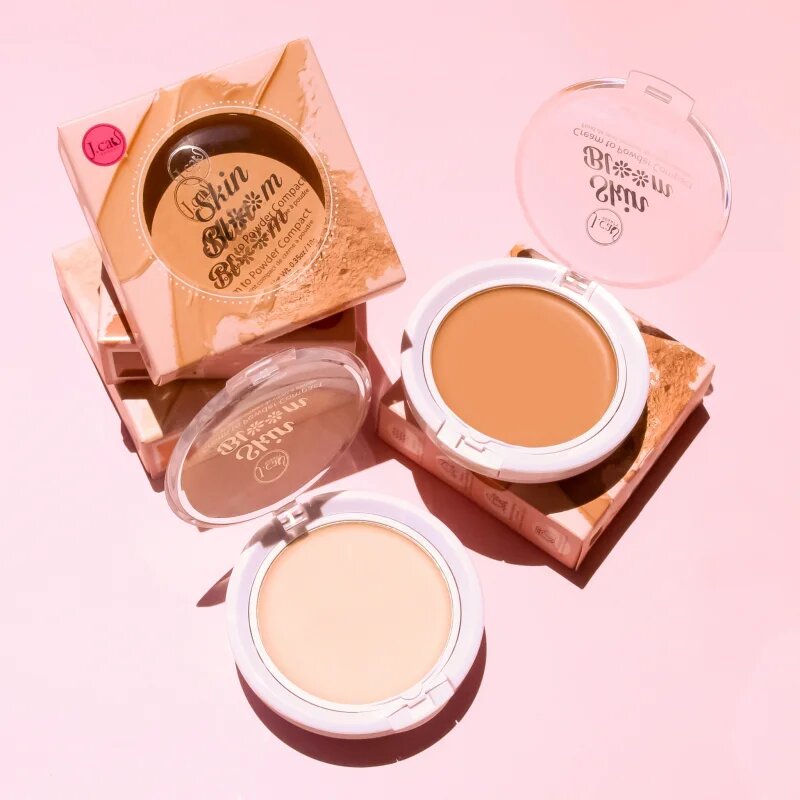 J.Cat Beauty Skin Bloom kremni kompaktni make-up za polno prekrivanje odtenek 105 Taupe 7.5 g